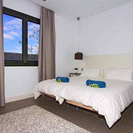 Luxury Los Mojones Villa Short Walk To Old Town Private Heated Pool Villa Los Mojones Angie Puerto Del Carmen ติอาส ภายนอก รูปภาพ