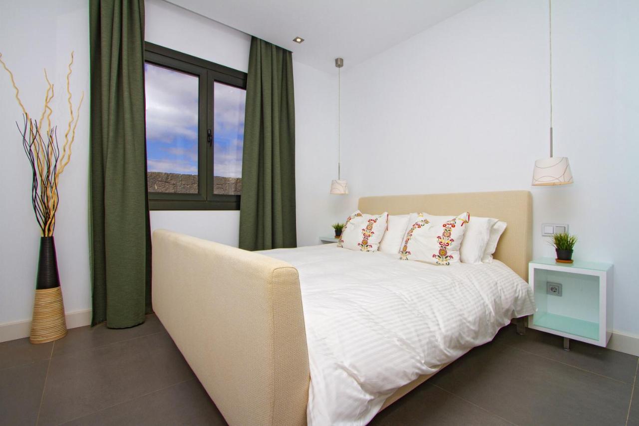 Luxury Los Mojones Villa Short Walk To Old Town Private Heated Pool Villa Los Mojones Angie Puerto Del Carmen ติอาส ภายนอก รูปภาพ