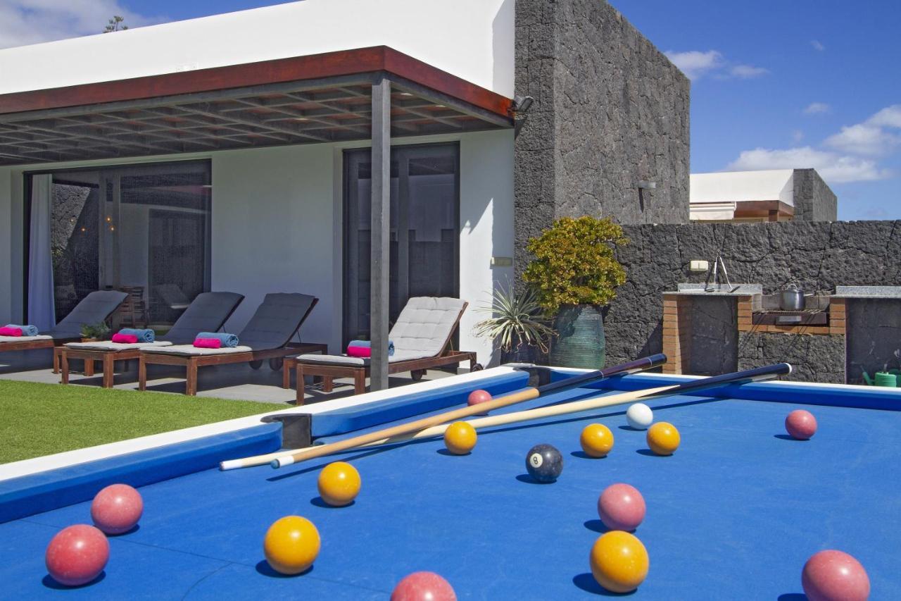 Luxury Los Mojones Villa Short Walk To Old Town Private Heated Pool Villa Los Mojones Angie Puerto Del Carmen ติอาส ภายนอก รูปภาพ